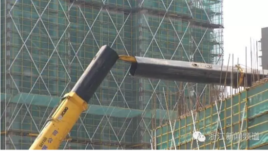 五一假期，杭州一工地的起重機(jī)吊機(jī)倒塌，造成1人重傷，3人輕傷