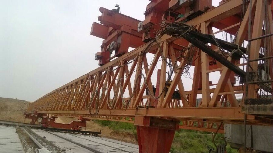 安裝調(diào)試現(xiàn)場(chǎng)圖三