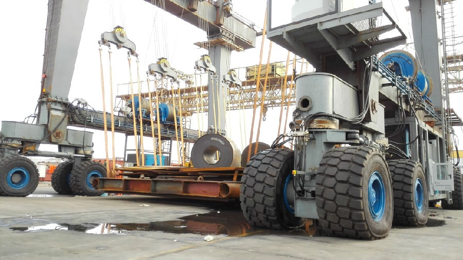 游艇吊安裝門(mén)式起重機(jī)安全監(jiān)控系統(tǒng)現(xiàn)場(chǎng)圖二