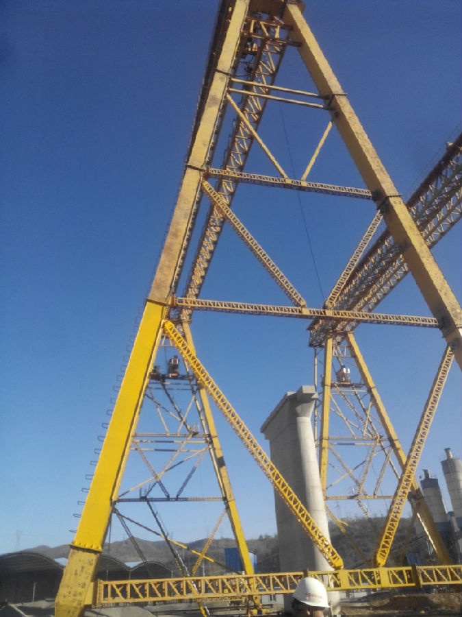 門式起重機(jī)監(jiān)控系統(tǒng)現(xiàn)場(chǎng)照片三